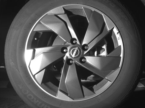 Used 2025 Nissan Rogue SV image 13