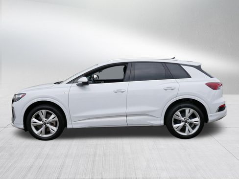Used 2023 Audi Q4 e-tron Premium Plus w/ Premium Plus AWD/4WD image 4