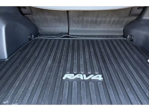 Certified 2023 Toyota RAV4 LE AWD/4WD image 16