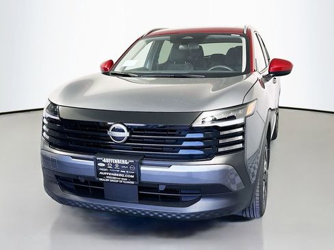 New 2026 Nissan Kicks SV w/ SV Premium Package FWD image 3