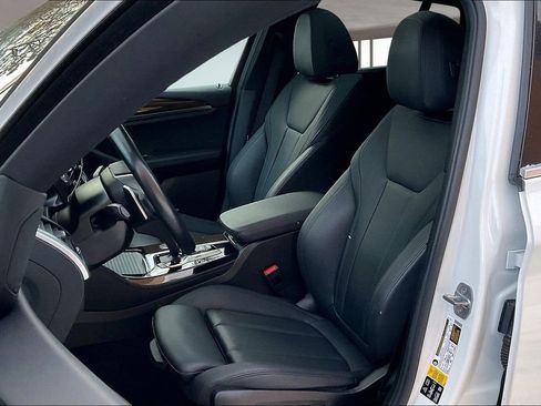 Used 2020 BMW X4 xDrive30i w/ Convenience Package image 21