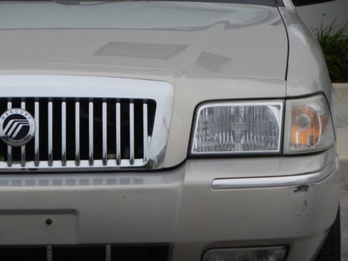 Used 2008 Mercury Grand Marquis LS RWD image 8