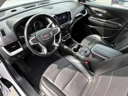 Certified 2022 GMC Terrain SLT w/ Infotainment Package II image 10