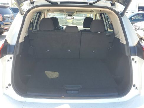 Certified 2025 Nissan Rogue SV FWD image 13