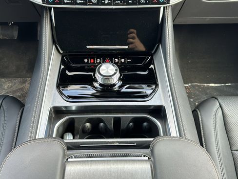 New 2026 Jeep Grand Wagoneer L 2WD image 23