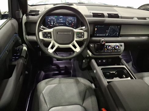 Used 2021 Land Rover Defender 110 SE image 10