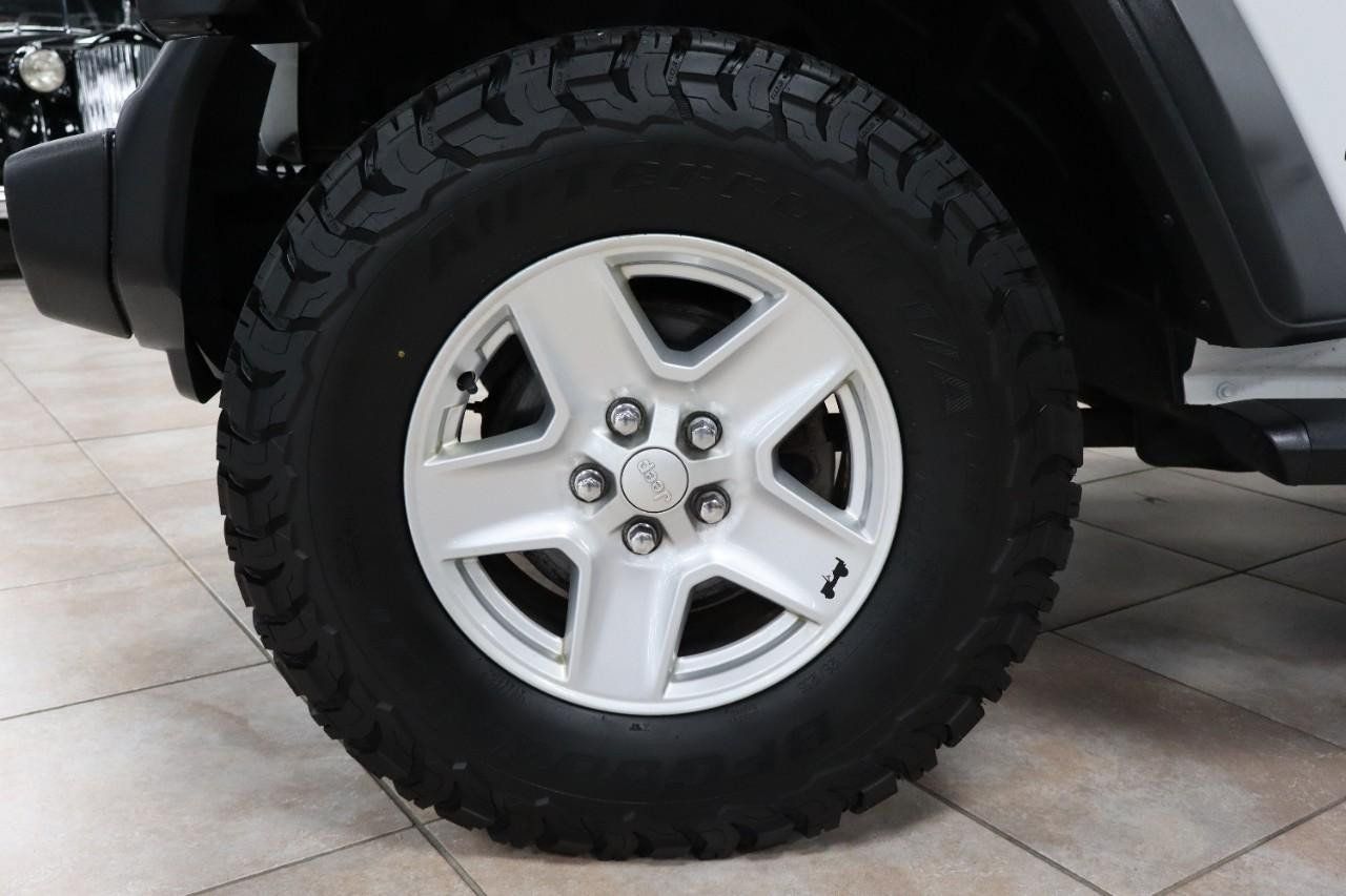 Used 2020 Jeep Gladiator Sport w/ Quick Order Package 24S AWD/4WD image 33