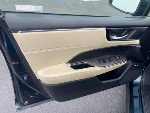 Used 2018 Honda Clarity Plug-In Hybrid image 9