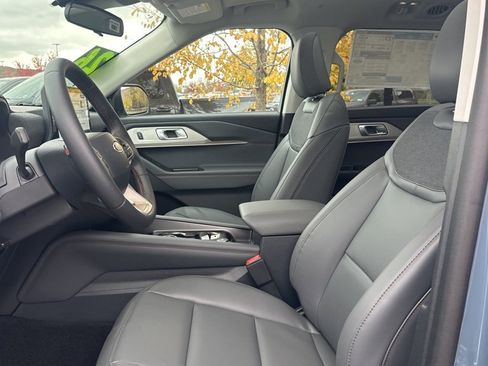 New 2026 Ford Explorer Active w/ Active Comfort Package image 14