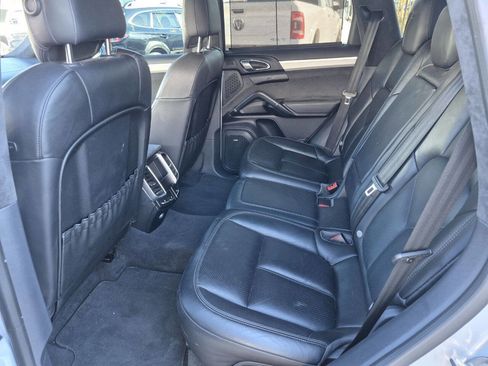 Used 2016 Porsche Cayenne GTS image 14