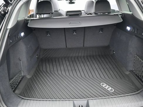 Used 2025 Audi Q6 e-tron Premium Plus w/ Premium Plus image 31