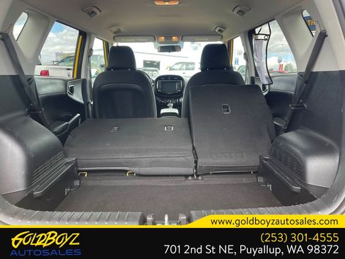 Used 2020 Kia Soul LX FWD image 18