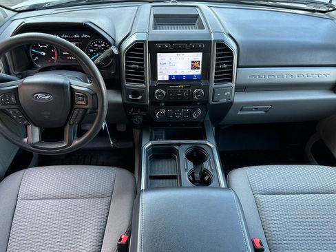 Used 2022 Ford F250 XLT w/ XLT Premium Package image 14