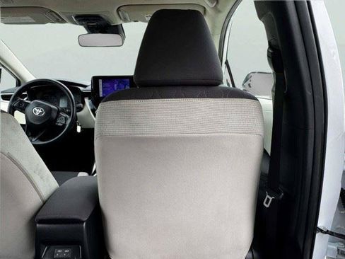 Used 2023 Toyota Corolla LE FWD image 50