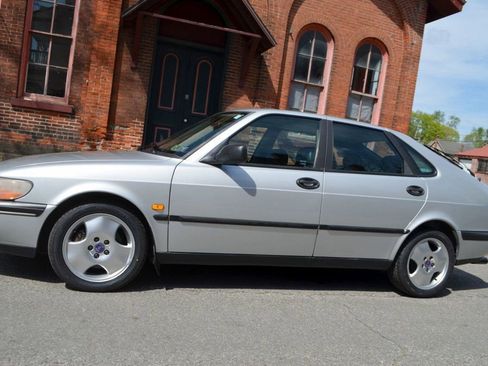 Used 1997 Saab 900 S FWD image 11