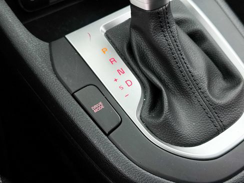 Certified 2024 Kia Forte LXS w/ LXS Technology Package FWD image 7