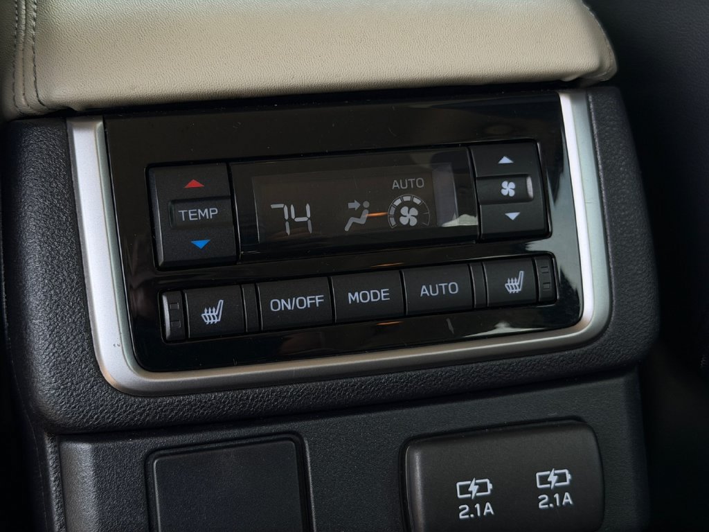 Used 2022 Subaru Ascent Limited AWD/4WD image 19