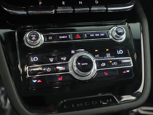 Used 2020 Lincoln Corsair FWD w/ Equipment Group 101A image 14