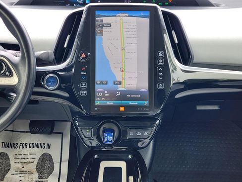 Used 2018 Toyota Prius Prime Advanced image 16