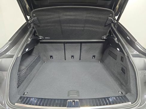 Certified 2024 Porsche Cayenne Coupe image 25