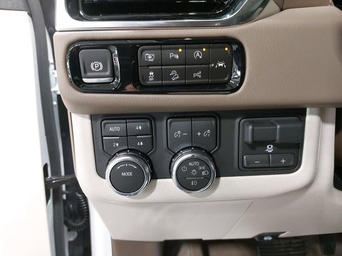 New 2026 GMC Yukon Denali w/ Advanced Technology Package AWD/4WD image 27