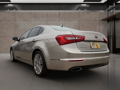Used 2014 Kia Cadenza Premium image 10