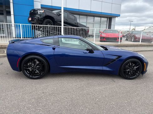 Used 2017 Chevrolet Corvette Stingray Coupe w/ Carbon Flash Badge Package RWD image 6