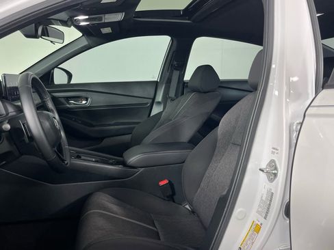 Used 2025 Honda Accord Sport image 21