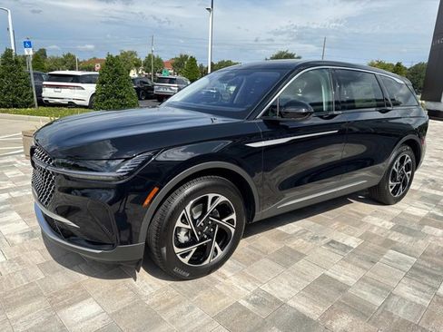 New 2025 Lincoln Nautilus Premier w/ Equipment Group 102A image 5