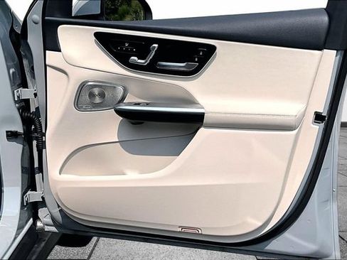 Certified 2026 Mercedes-Benz GLC 300 4MATIC image 32