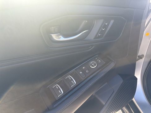 Used 2023 Honda Accord Touring image 19