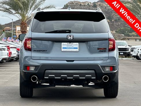 Used 2022 Honda Passport TrailSport image 5