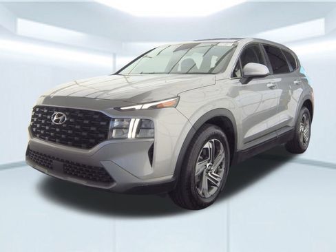 Used 2022 Hyundai Santa Fe SE image 2