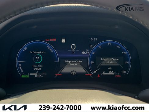 Used 2025 Toyota Camry XLE FWD image 27