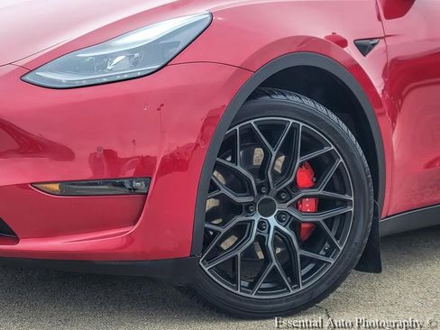 Used 2022 Tesla Model Y Performance AWD/4WD image 4