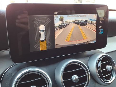 Used 2022 Mercedes-Benz GLC 300 image 26