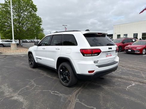 Used 2021 Jeep Grand Cherokee Freedom Edition AWD/4WD image 8