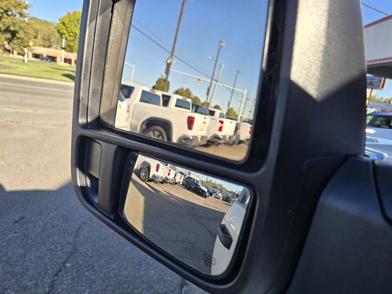 Used 2024 RAM 3500 Big Horn AWD/4WD image 25