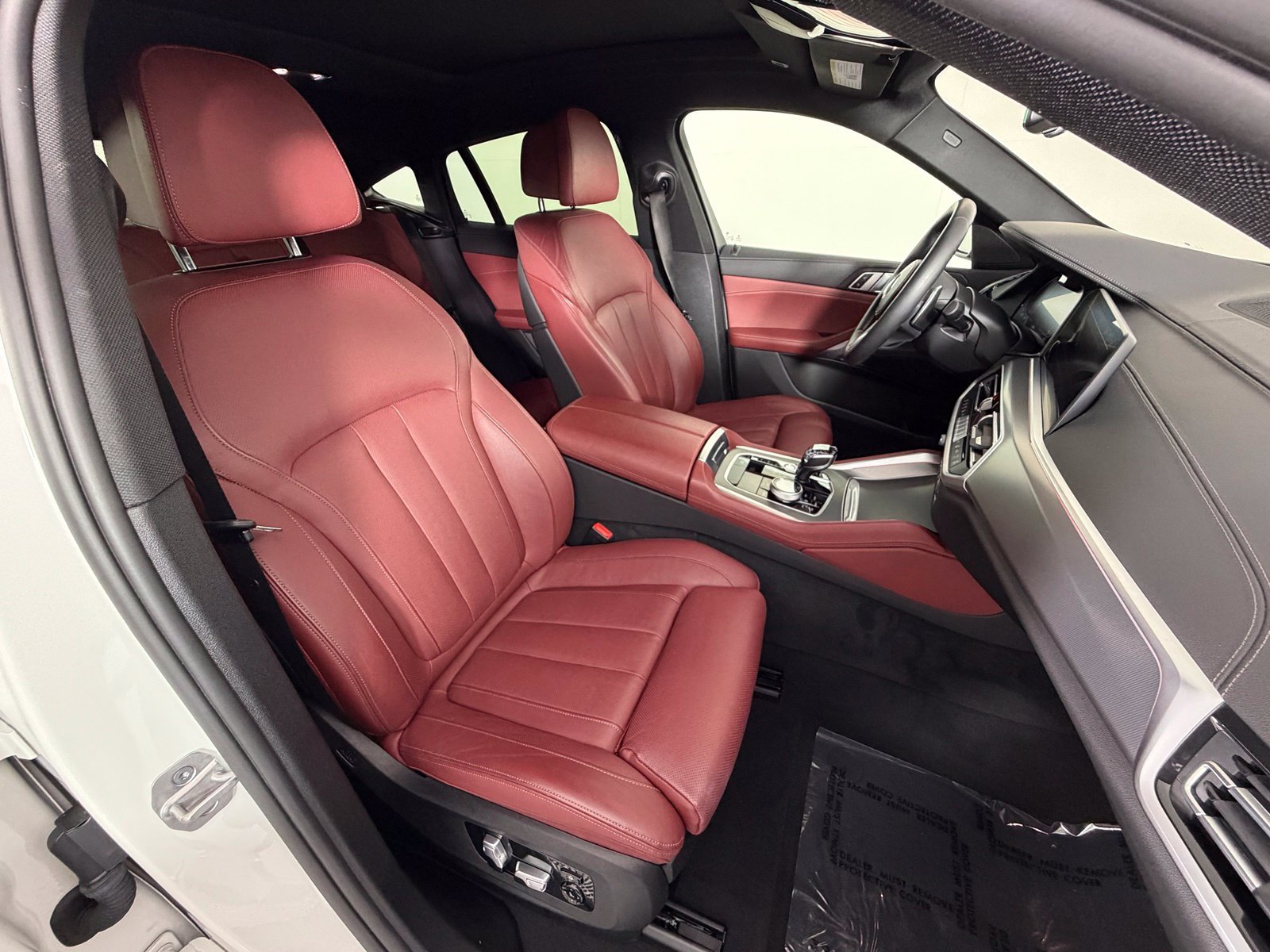Used 2022 BMW X6 xDrive40i w/ M Sport Package AWD/4WD image 11
