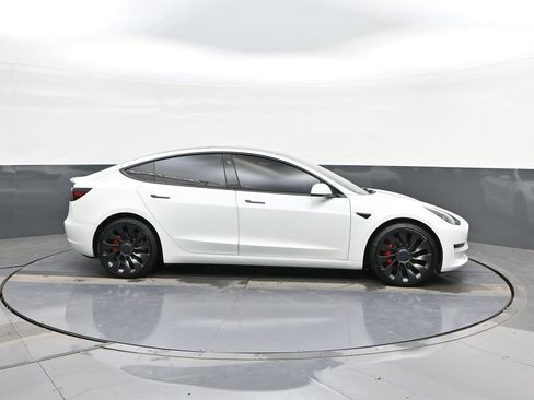 Used 2023 Tesla Model 3 Performance image 22