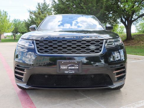 Used 2018 Land Rover Range Rover Velar R-Dynamic SE image 2