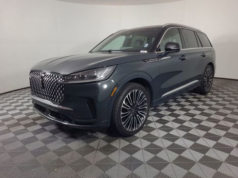 Used 2025 Lincoln Aviator Black Label image 7