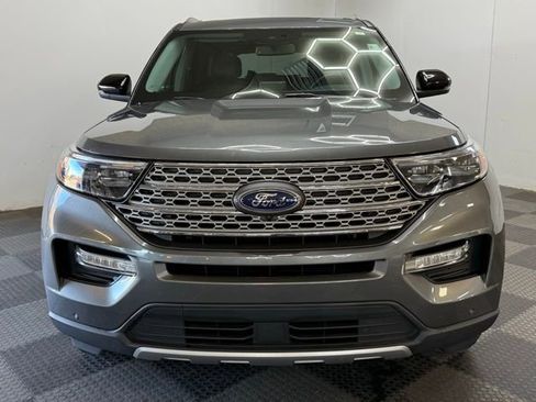 Used 2023 Ford Explorer Limited w/ Limited Technology Package image 4