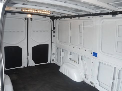Used 2021 Mercedes-Benz Sprinter 2500 image 18