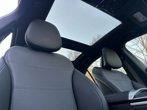 Used 2025 Mercedes-Benz C 300 Sedan image 20