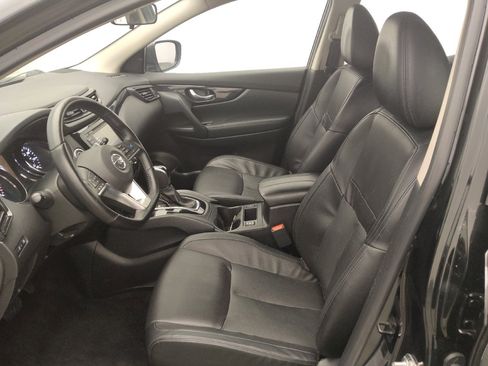Used 2022 Nissan Rogue Sport SL FWD image 17