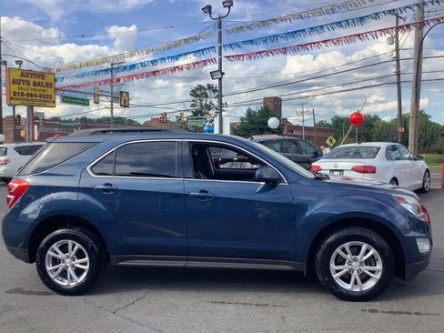 Used 2017 Chevrolet Equinox LT w/ Convenience Package AWD/4WD image 8