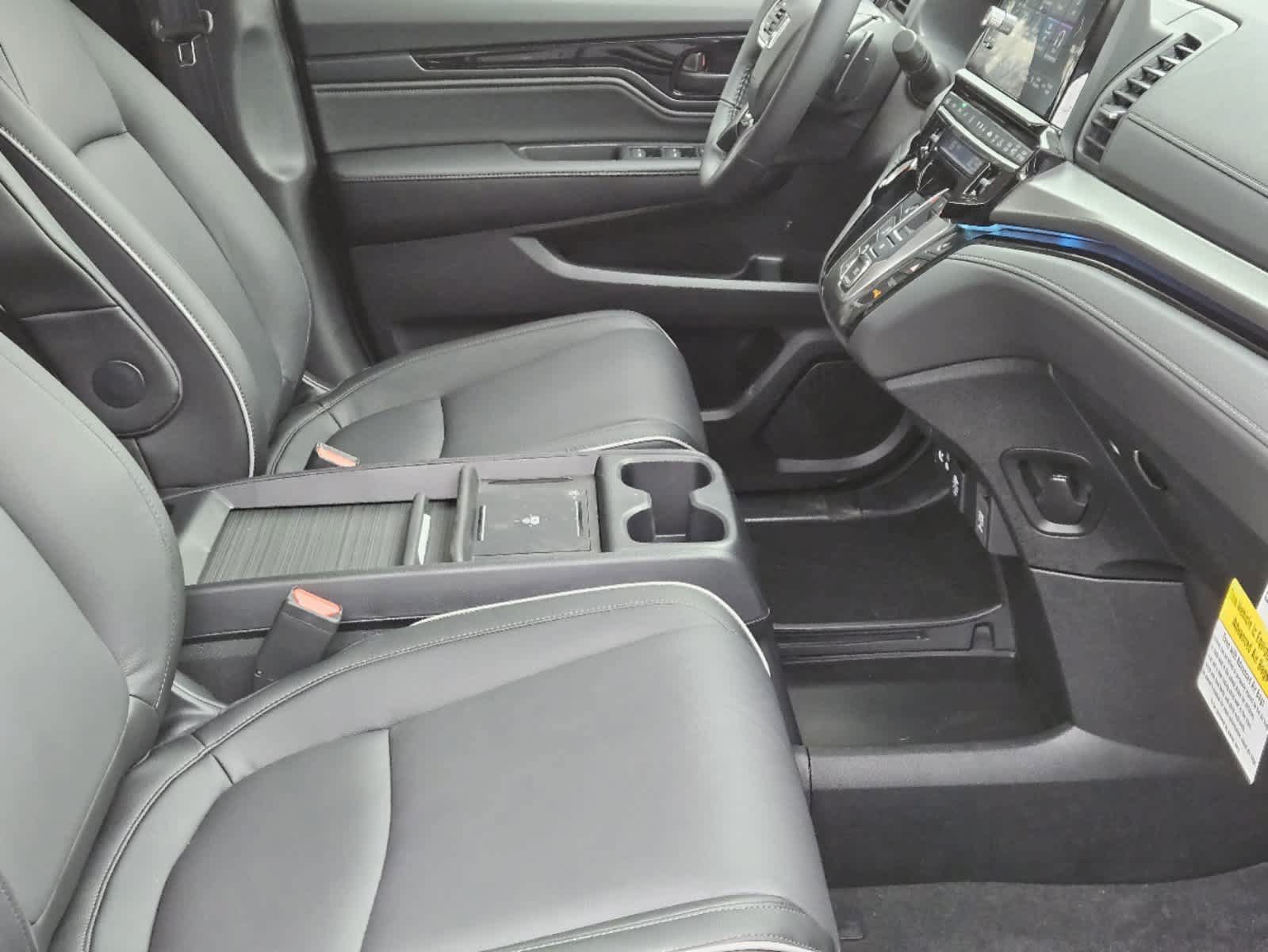 New 2027 Honda Odyssey Touring image 12