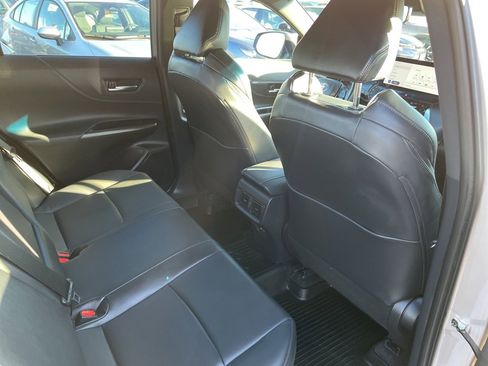 Certified 2024 Toyota Venza XLE image 13