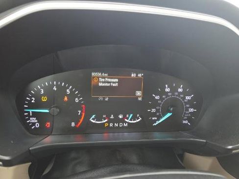 Used 2020 Ford Escape SEL image 15